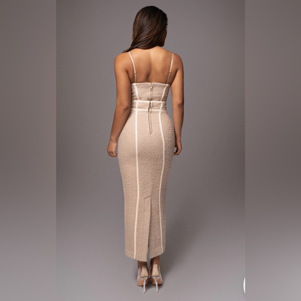 JLUXLABEL Long Cream Teddy Coat with Contrast Trim, skirt nd top included - Picture 4 of 16
